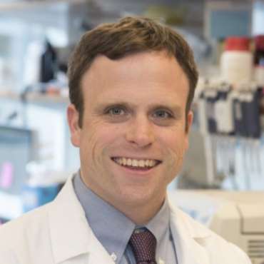 Dr. Christopher Mason is recognized for the excellence of his work by the Pershing Square Sohn Cancer Research Alliance and awarded a one-year grant.